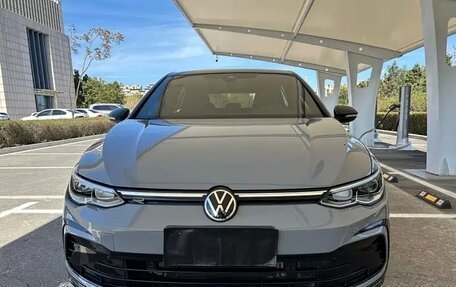 Volkswagen Golf VIII, 2022 год, 2 021 000 рублей, 2 фотография