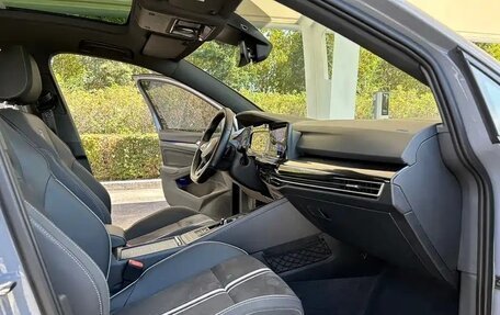 Volkswagen Golf VIII, 2022 год, 2 021 000 рублей, 21 фотография