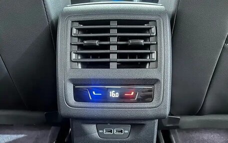 Volkswagen Golf VIII, 2022 год, 2 021 000 рублей, 24 фотография