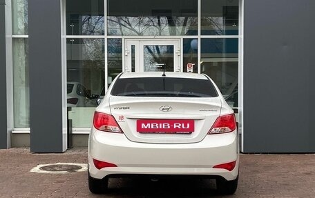 Hyundai Solaris II рестайлинг, 2015 год, 999 000 рублей, 4 фотография
