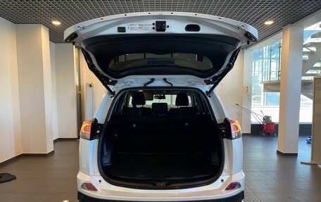 Toyota RAV4, 2019 год, 2 410 000 рублей, 35 фотография