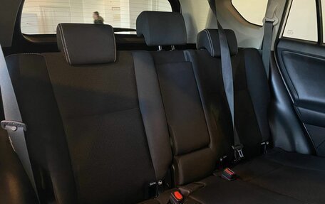 Toyota RAV4, 2019 год, 2 410 000 рублей, 34 фотография
