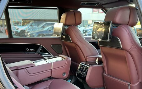 Land Rover Range Rover IV рестайлинг, 2025 год, 30 700 000 рублей, 12 фотография