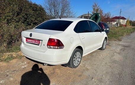 Volkswagen Polo VI (EU Market), 2013 год, 695 000 рублей, 2 фотография