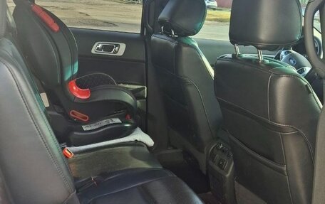 Ford Explorer VI, 2012 год, 1 600 000 рублей, 7 фотография