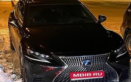 Lexus LS IV, 2018 год, 6 000 000 рублей, 2 фотография