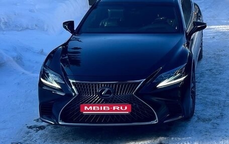 Lexus LS IV, 2018 год, 6 000 000 рублей, 4 фотография