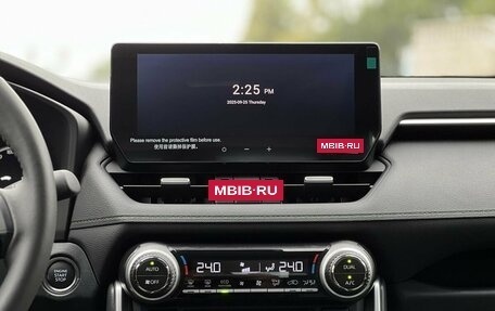 Toyota RAV4, 2025 год, 4 090 000 рублей, 16 фотография