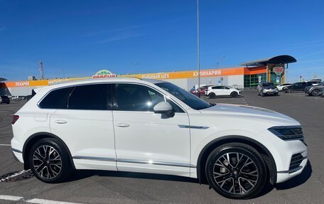 Volkswagen Touareg III, 2019 год, 4 700 000 рублей, 4 фотография