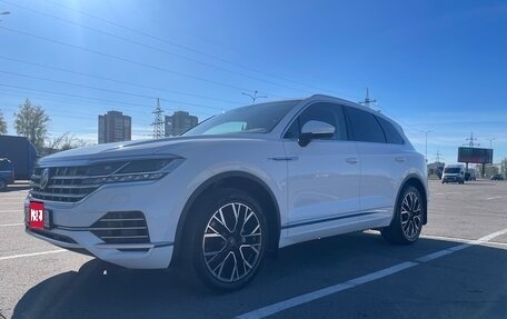Volkswagen Touareg III, 2019 год, 4 700 000 рублей, 1 фотография