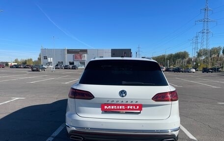 Volkswagen Touareg III, 2019 год, 4 700 000 рублей, 6 фотография