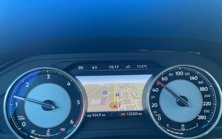 Volkswagen Touareg III, 2019 год, 4 700 000 рублей, 20 фотография