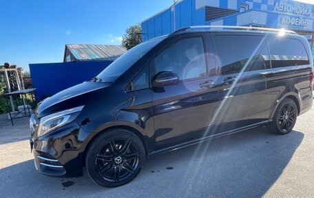 Mercedes-Benz V-Класс, 2018 год, 5 500 000 рублей, 2 фотография