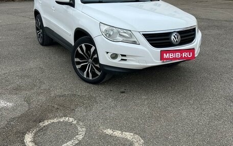 Volkswagen Tiguan I, 2008 год, 1 000 000 рублей, 11 фотография