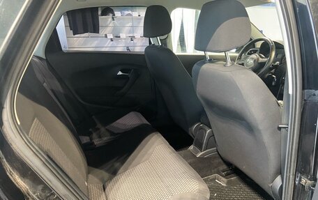Volkswagen Polo VI (EU Market), 2011 год, 825 000 рублей, 11 фотография