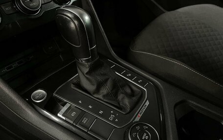 Volkswagen Tiguan II, 2019 год, 2 399 777 рублей, 8 фотография