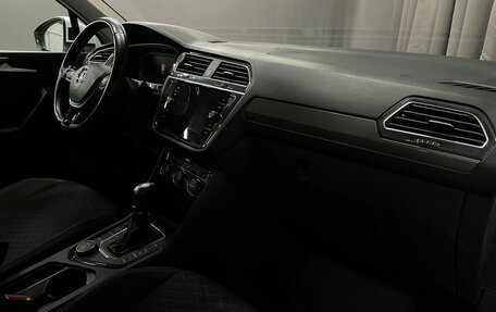 Volkswagen Tiguan II, 2019 год, 2 399 777 рублей, 15 фотография