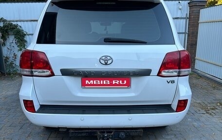 Toyota Land Cruiser 200, 2010 год, 3 250 000 рублей, 2 фотография