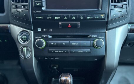 Toyota Land Cruiser 200, 2010 год, 3 250 000 рублей, 19 фотография