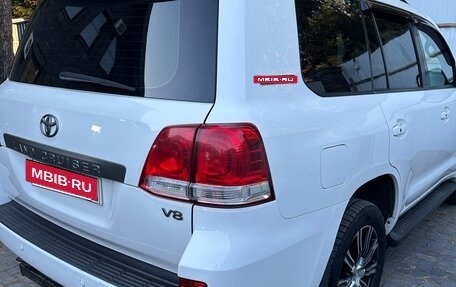 Toyota Land Cruiser 200, 2010 год, 3 250 000 рублей, 4 фотография