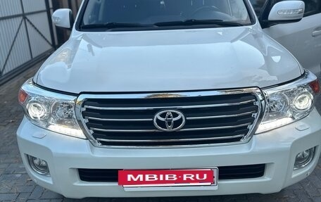 Toyota Land Cruiser 200, 2010 год, 3 250 000 рублей, 21 фотография