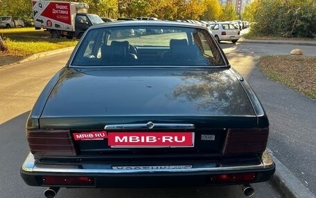 Jaguar XJ III (X350), 1993 год, 1 200 000 рублей, 19 фотография