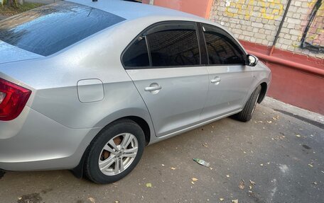 Skoda Rapid I, 2014 год, 650 000 рублей, 2 фотография