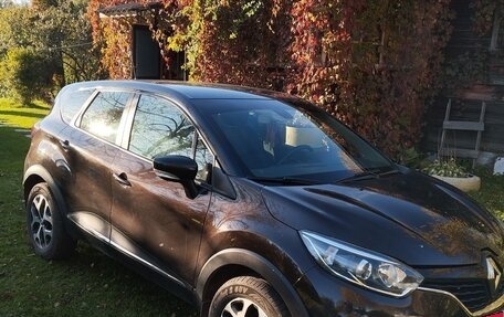 Renault Kaptur I рестайлинг, 2017 год, 1 380 000 рублей, 2 фотография