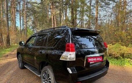 Toyota Land Cruiser Prado 150 рестайлинг 2, 2013 год, 2 900 000 рублей, 3 фотография