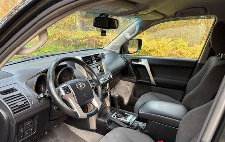 Toyota Land Cruiser Prado 150 рестайлинг 2, 2013 год, 2 900 000 рублей, 17 фотография