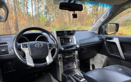 Toyota Land Cruiser Prado 150 рестайлинг 2, 2013 год, 2 900 000 рублей, 16 фотография