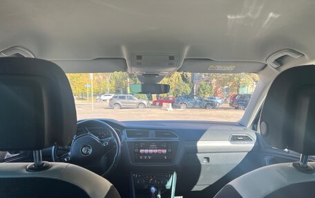 Volkswagen Tiguan II, 2019 год, 3 000 000 рублей, 11 фотография