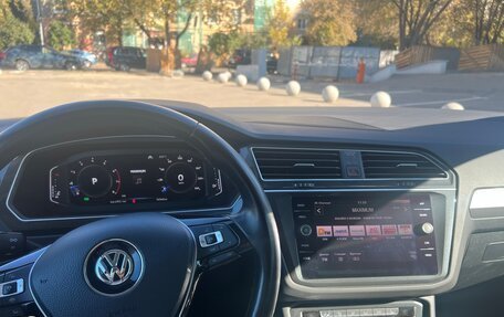 Volkswagen Tiguan II, 2019 год, 3 000 000 рублей, 10 фотография