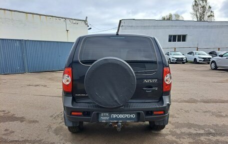 Chevrolet Niva I рестайлинг, 2018 год, 639 000 рублей, 7 фотография