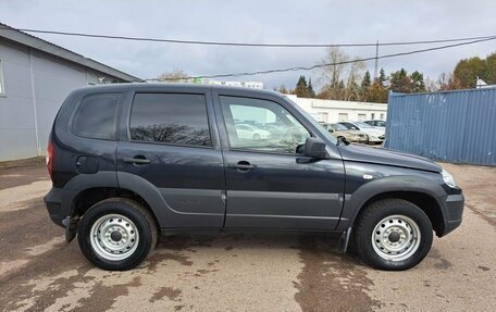 Chevrolet Niva I рестайлинг, 2018 год, 639 000 рублей, 5 фотография