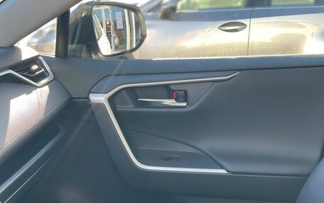Toyota RAV4, 2025 год, 3 950 000 рублей, 12 фотография