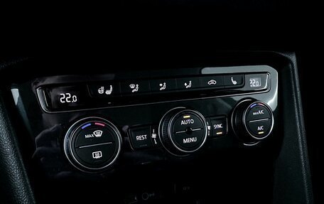 Volkswagen Tiguan II, 2020 год, 3 200 000 рублей, 16 фотография