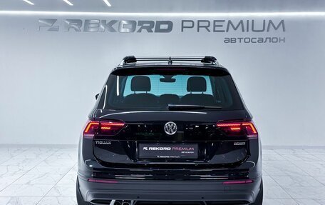 Volkswagen Tiguan II, 2020 год, 3 200 000 рублей, 26 фотография