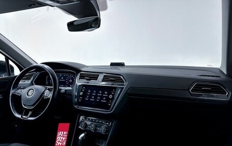 Volkswagen Tiguan II, 2020 год, 3 200 000 рублей, 21 фотография