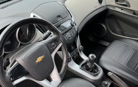 Chevrolet Cruze II, 2013 год, 640 000 рублей, 27 фотография