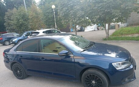 Volkswagen Jetta VI, 2011 год, 780 000 рублей, 4 фотография