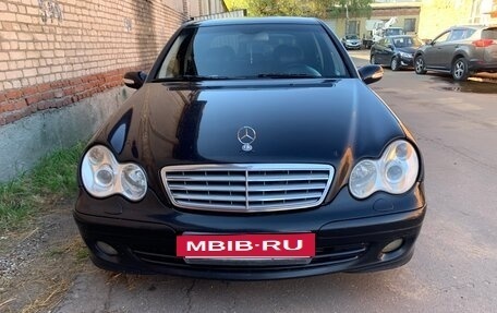 Mercedes-Benz C-Класс, 2005 год, 850 000 рублей, 7 фотография