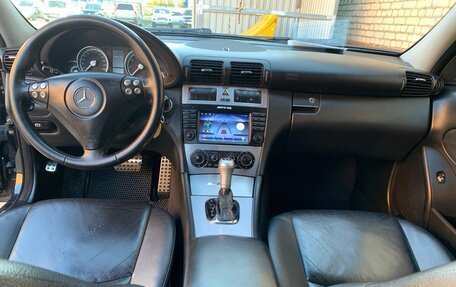 Mercedes-Benz C-Класс, 2005 год, 850 000 рублей, 8 фотография
