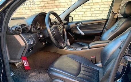 Mercedes-Benz C-Класс, 2005 год, 850 000 рублей, 13 фотография
