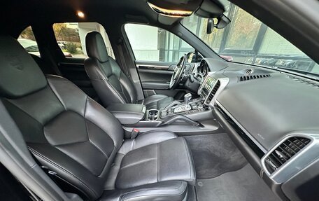 Porsche Cayenne III, 2016 год, 4 050 000 рублей, 24 фотография
