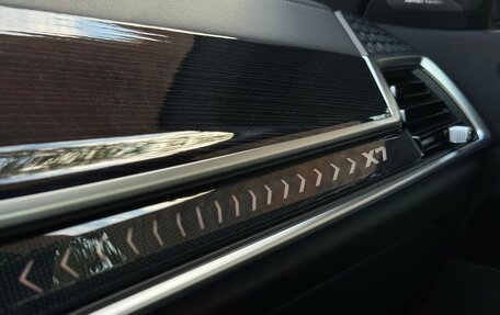 BMW X7, 2025 год, 18 000 000 рублей, 32 фотография