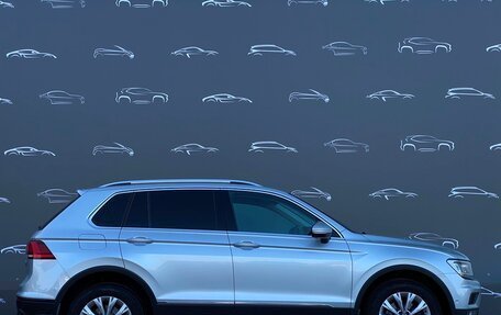 Volkswagen Tiguan II, 2017 год, 1 994 800 рублей, 11 фотография