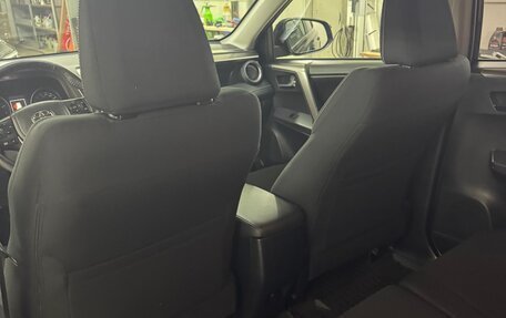Toyota RAV4, 2018 год, 2 500 000 рублей, 2 фотография