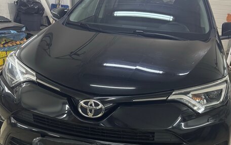 Toyota RAV4, 2018 год, 2 500 000 рублей, 11 фотография