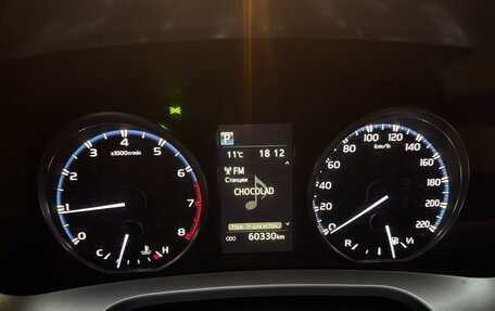 Toyota RAV4, 2018 год, 2 500 000 рублей, 12 фотография